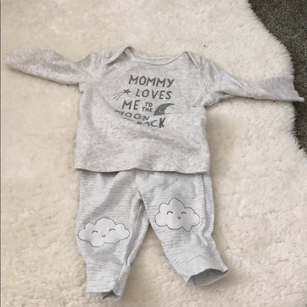 Carters Mommy loves me Outfit